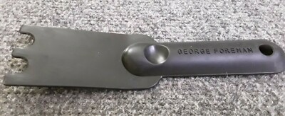 REPLACEMENT  GEORGE FOREMAN BLACK CURVED PLASTIC SCRAPER FOR THE EVOLVE GRILL