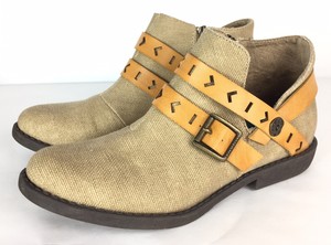 blowfish canvas boots