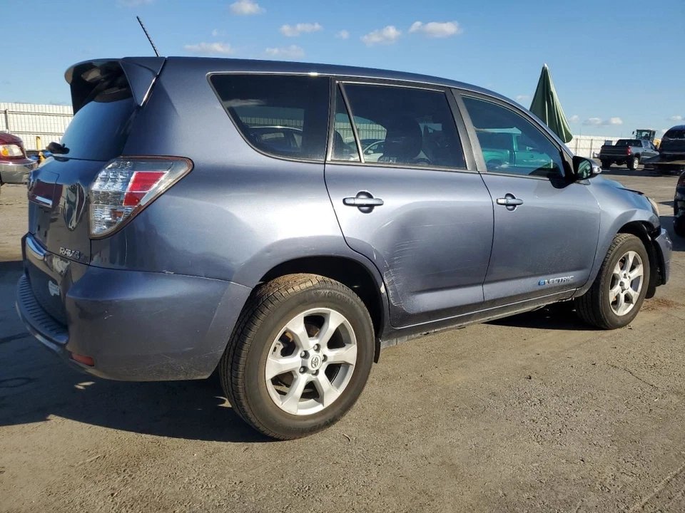 GRY LEFT FRONT DOOR TRIM PANEL 676200R110B0 2010 TOYOTA RAV 4 Foto 4 de 4