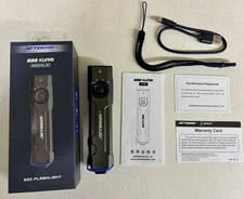 JETBeam E26 Flashlight black/blue edc flashlight 