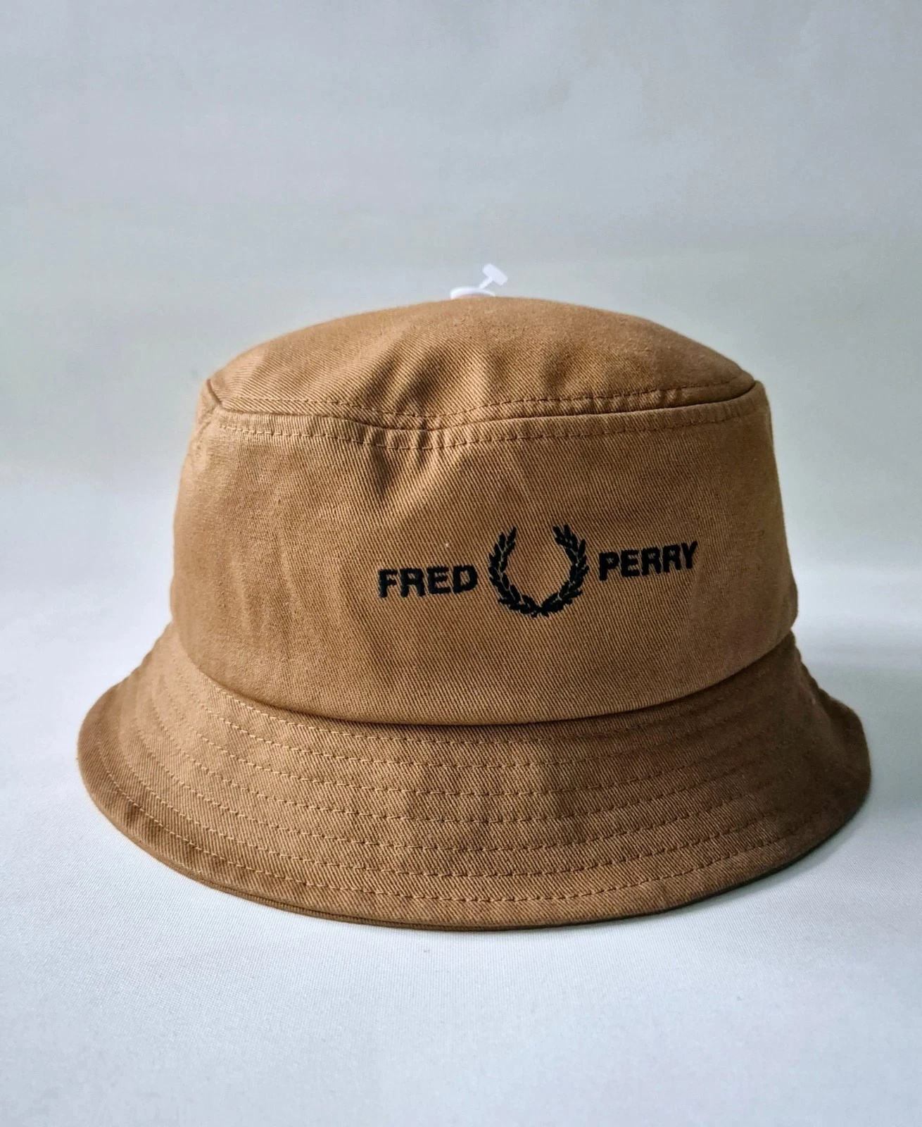 BNWT Fred Perry Graphic Twill Bucket Hat - Dark Caramel - Size Small