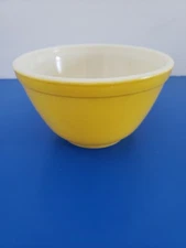 Vintage Pyrex Primary Colors 1940's Small Yellow Nesting Mix Bowl T.M. Reg Mark