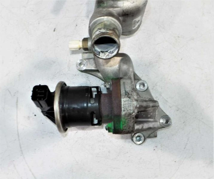 Honda Odyssey V6 2007 3,5 L 2x2 carcasa termostato OEM Foto 3 de 4