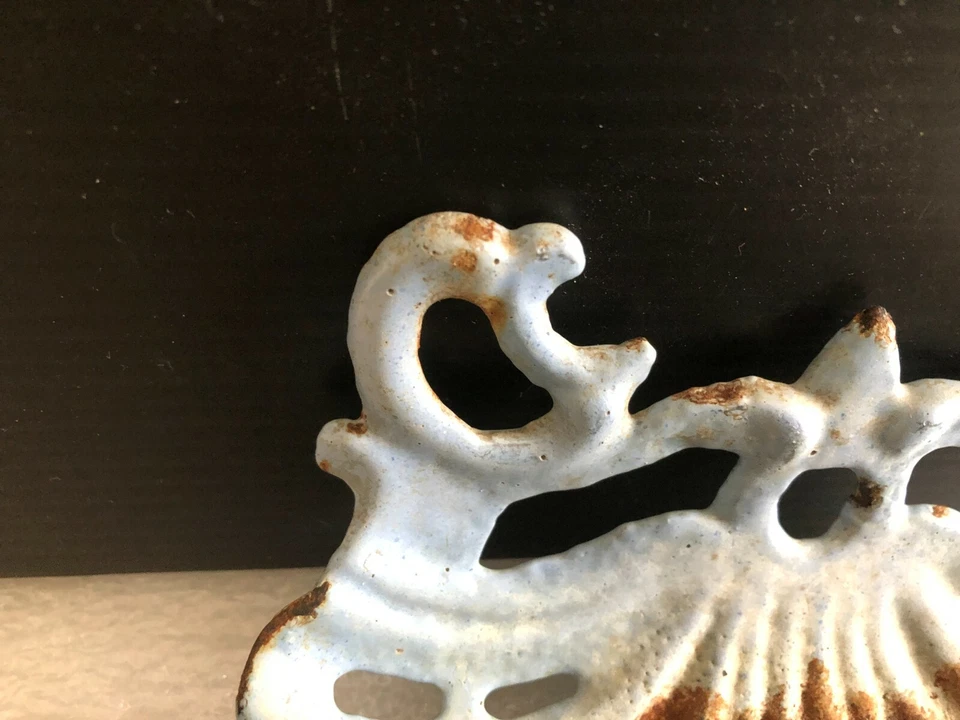 porte savon ancien en fonte émaillée bleu forme huitre Vintage rétro - Photo 3/4