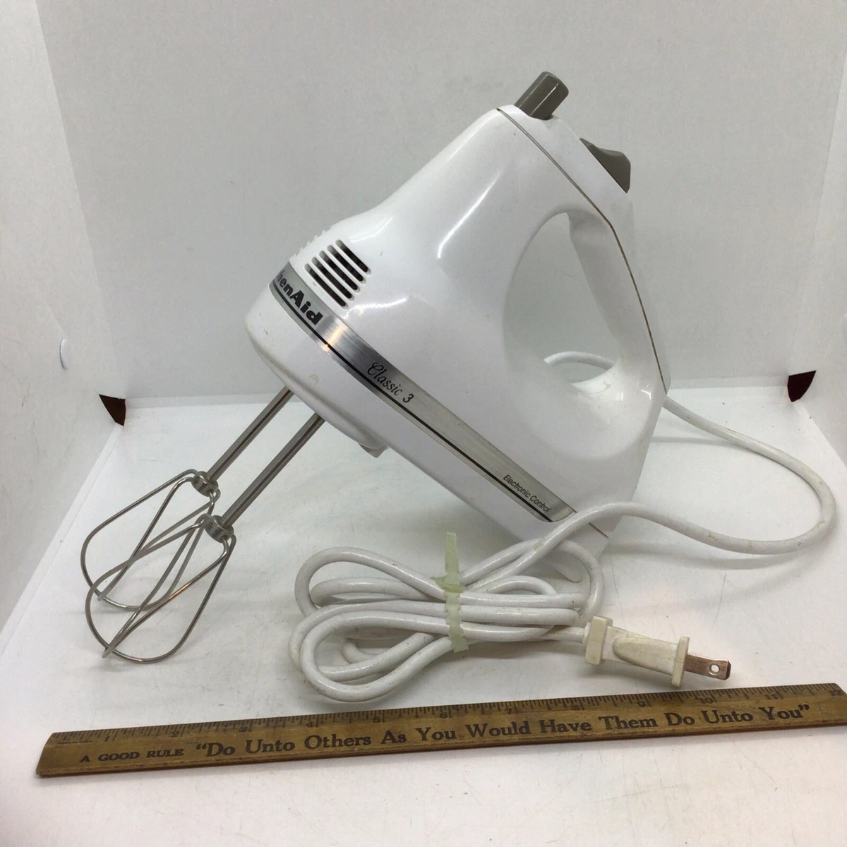 Kitchen Aid Classic 3 Hand Mixer KHM3WH2 Tested & Works Great