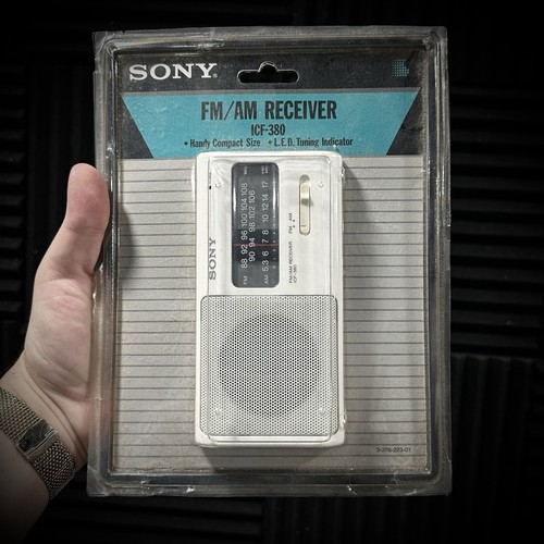 Vintage SONY Portable Radio ICF-380 AM / FM Receiver - White - New In Open Box