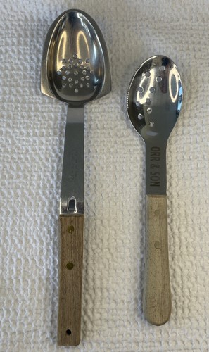  2 Vintage Vernon Serrated Scoop Spade Spoon Stainless Wood Handle Advertisement