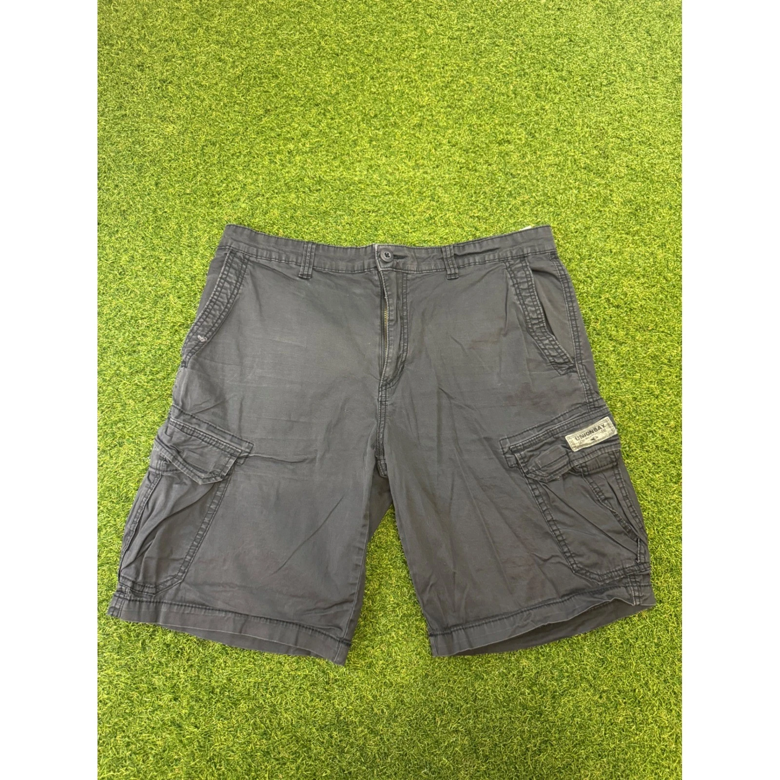 Unionbay Mens Cargo Shorts Size 38 Gray Stretch Cotton Multi Pocket Utility