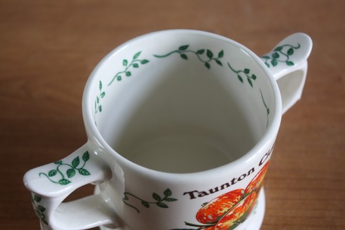 Wade 1981 Limited Edition Taunton Cider Mug Cup Twin Handle - Picture 3 of 4