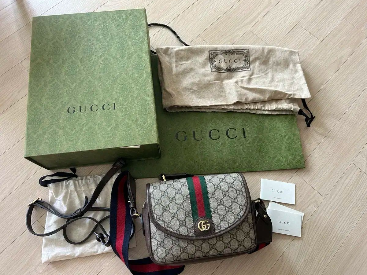 Gucci GG Supreme Ophidia Mini Shoulder Bag