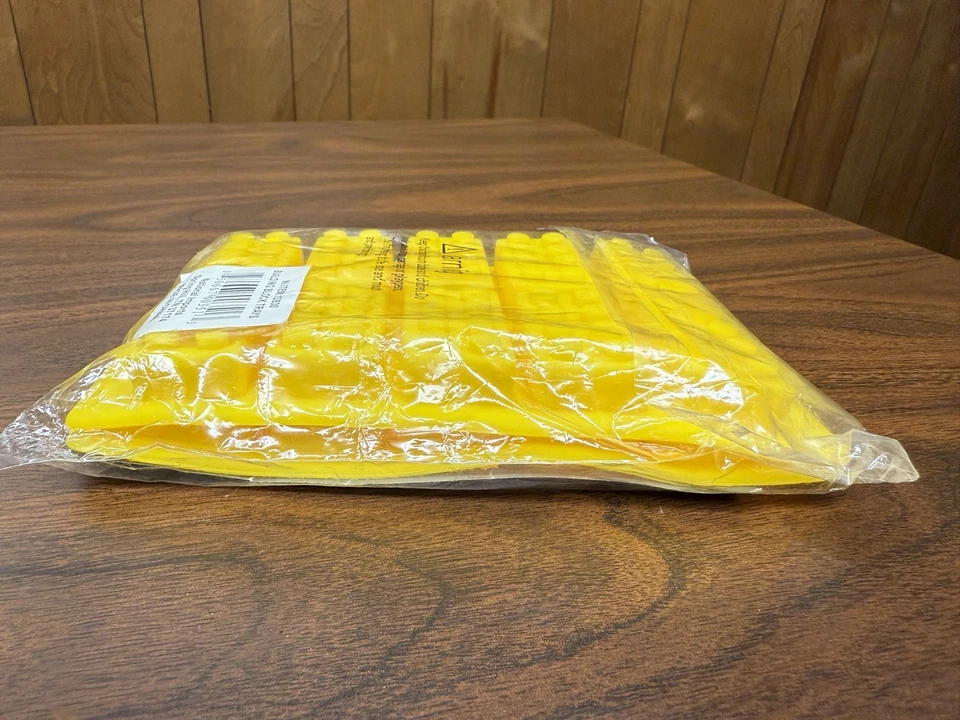 New unopened. Prep works Building Blocks Ice Cube Trays, Set Of 2 yellow - Image 3 of 4