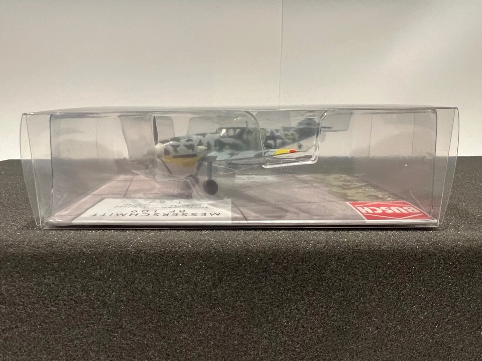 Busch 25055 Messerschmitt BF-109 G2 Fighter Plane Heinrich Ehrler 1:87 - Image 4 of 4