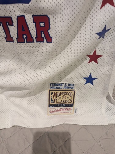 MITCHELL & NESS AUTHENTIC MICHAEL JORDAN L 44 1988 ALL-STAR GAME JERSEY DS - Picture 5 of 7
