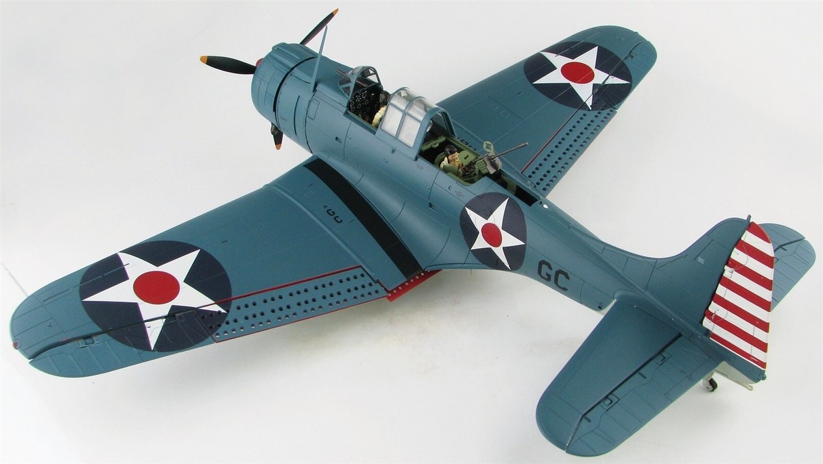 Hobby Master 1:32 SBD-2 Dauntless Black GC Howard Young Pearl