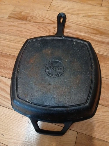 Vintage Lodge Cast Iron Grilling Steak Pan Skillet 10.5” Large Square USA
