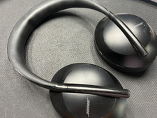 Bose NC700 700 Noise Cancelling Over-Ear Headphones - Black  M5 