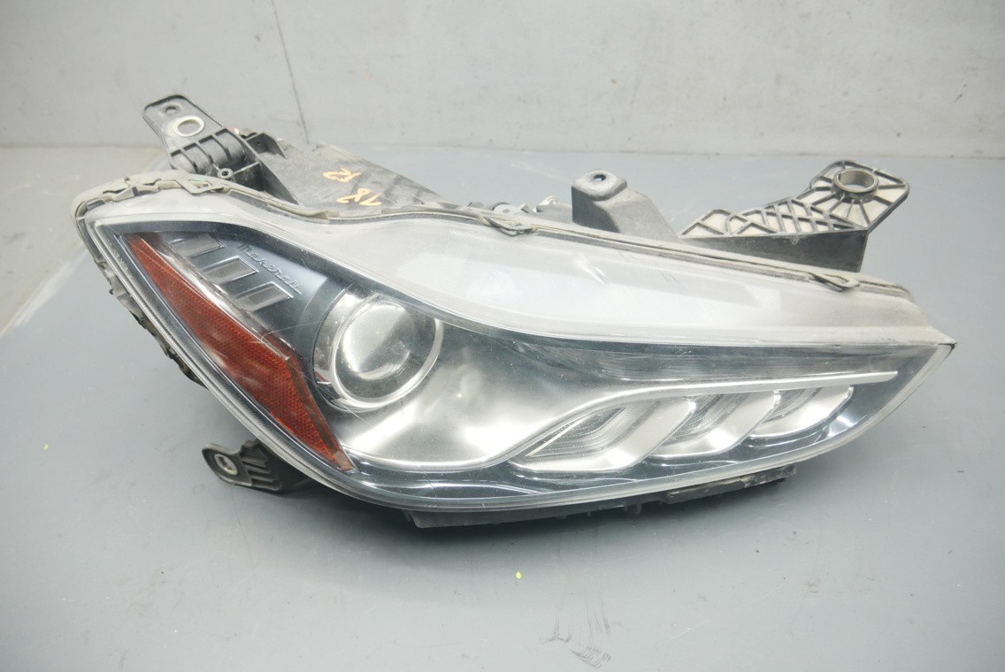 2014-2017 Maserati Ghibli Front Right Side Headlight Lamp 670005473 OEM