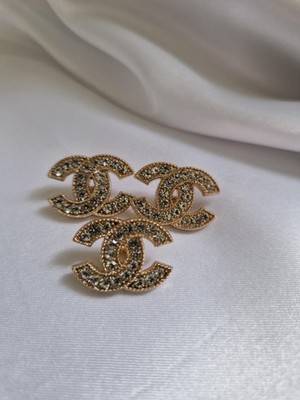 KONVOLUT 3 GOLD CHANEL KNÖPFE MIT KRISTALLEN 22mm x 14mm