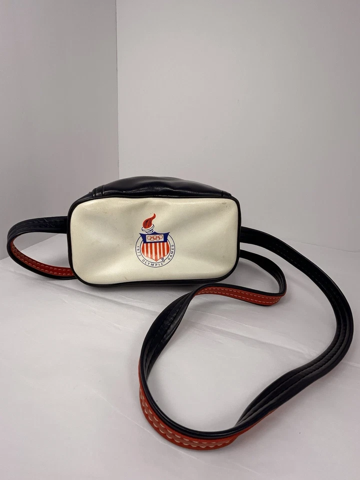 VTG Kodak 1972 Olympic Games Case USA Red White Blue Vinyl Bag inc/FREE ITEMS - Image 3 of 4