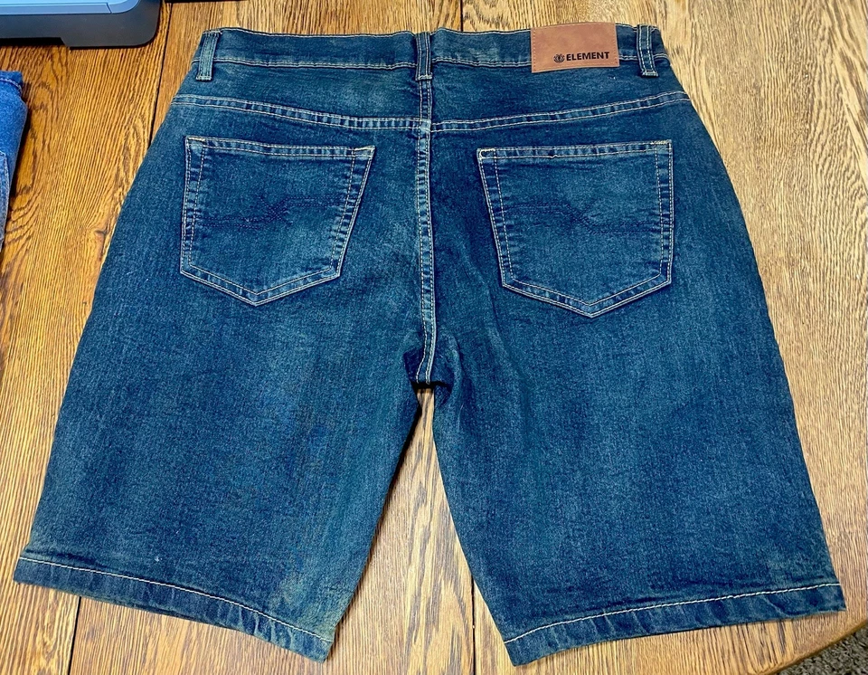 Element Modern Stretch Slim Fit Denim Shorts Size 32w - 9” inseam - NEW W/ TAGS - Image 2 of 4