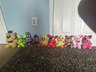 FNAF plushies lot of 10
