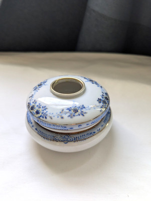Japanese Two Layer porcelain aromatherapy vessel/Container with Flower Painting