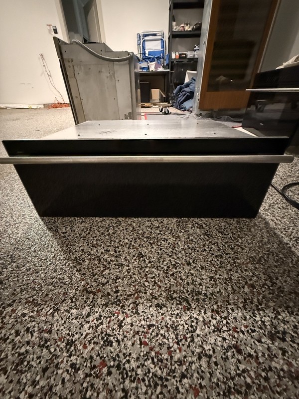 Wolf 30” Warming Drawer – Stainless Steel Built-In Plate Warmer