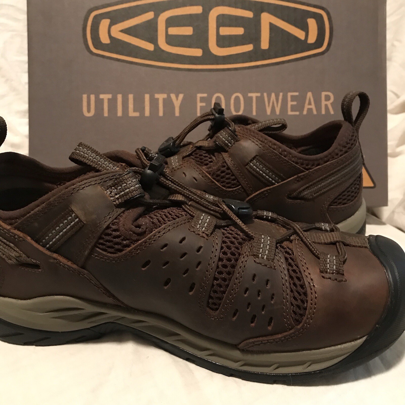 Scarpe nuove Keen Utility da uomo taglia 8 LARGHE Atlanta Cool II (2) punta morbida 1023218