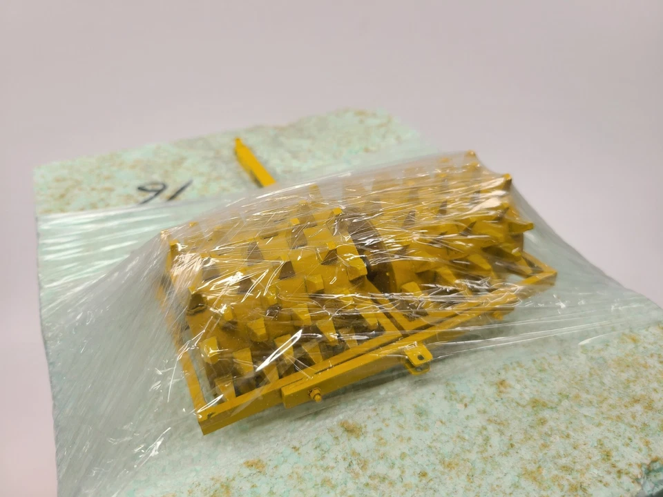 Compactador de pés de ovelha LeTourneau - Modelos Sherwood modelo escala 1:25 novo - Imagem 4 de 4