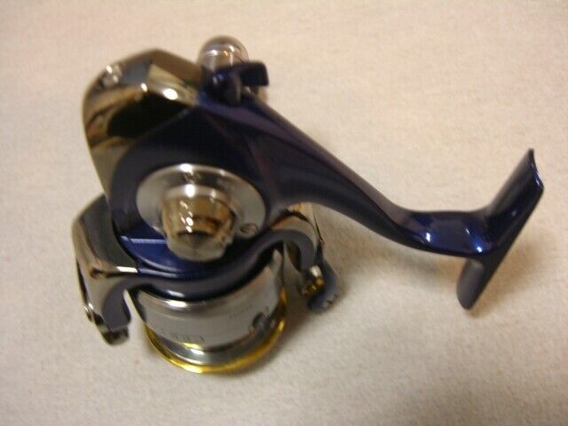 Daiwa Celtate 2500R Custom IZE FACTORY MODEL Excellent Free Daiwa Celtate 2500R Custom IZE FACTORY MODEL Excellent Free