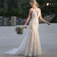 Elegant Mermaid Wedding Dresses O-Neck Lace Applique Backless Bridal Gowns