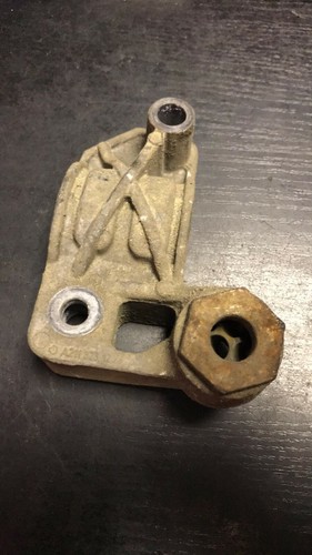 Mercedes-Benz E (W211) Stabilisator Buchse Halter vorne A2113231226