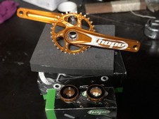 HOPE CRANK SET WITH CHAIN RING  & BOTTOM BRACKET