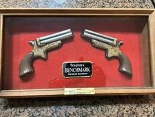 VINTAGE SEAGRAMS BENCHMARK SHARPES 1859 4-SHOOTER ADVERTISEMENT BOX DISPLAY-COOL