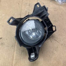 2013-2016 Nissan Pathfinder Right Fog Light Rh Right Passenger side Bracket