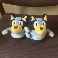 NEW Boy's Bluey Slippers Size 7/8 Cool Very Cool