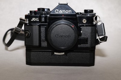 Canon A-1 SLR 35mm Film Analogkamera mit Canon Power-Winder A