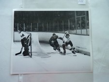1962 ORIGINAL HOCKEY PHOTO GORDIE HOWE TERRY SAWCHUK RED WING VS GILLES TREMBLAY