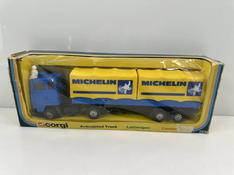 Vintage 1979 Corgi Articulated Truck Michelin Tire Blue 1109 HTF - Image 2 of 4