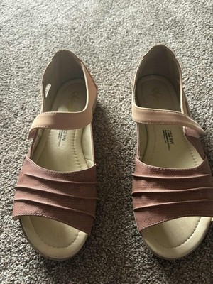 Sofwear by Beacon Rose Combo Astrid Style Sandal - Size 9W