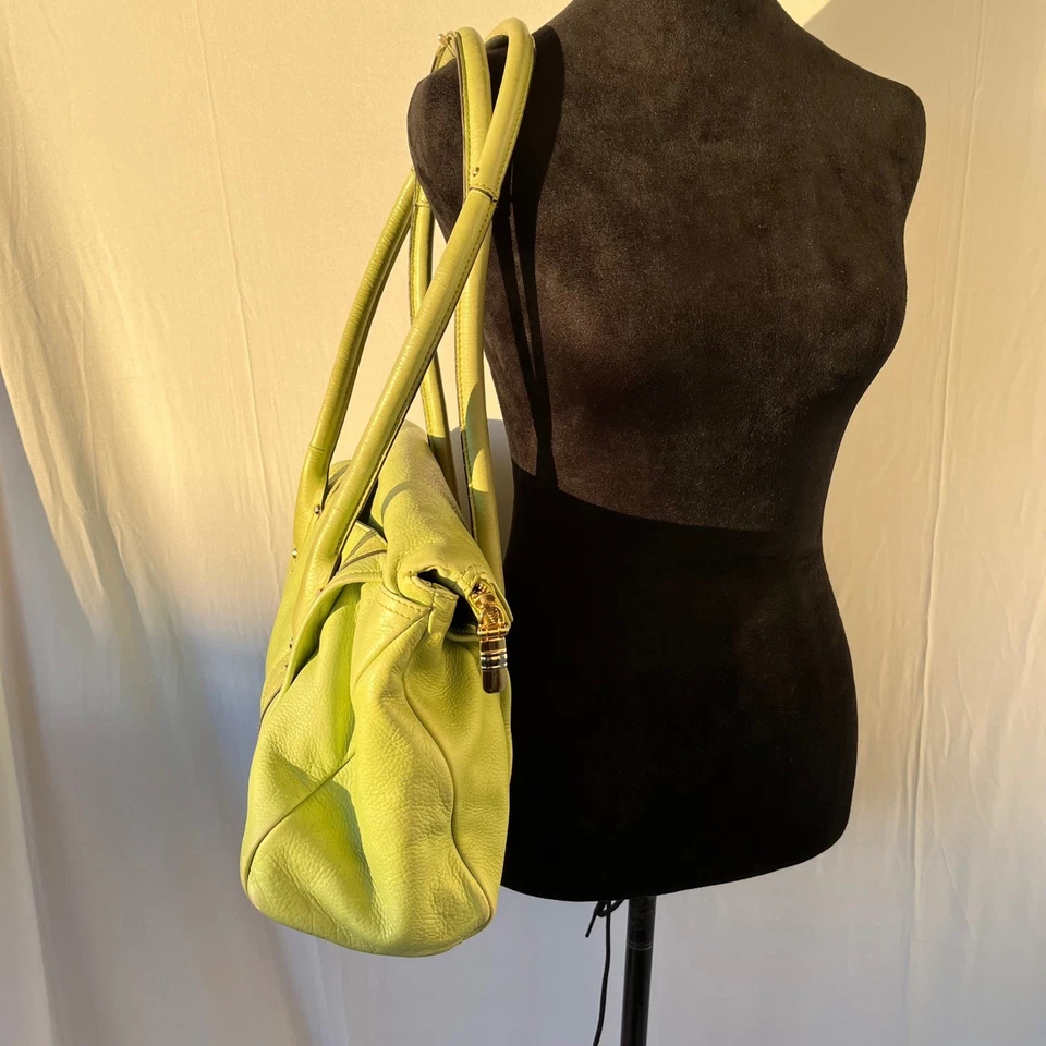 Vtg Y2K B. Makowsky Lime Green Leather Shoulder Bag Hobo Purse Turnlock EUC - Image 4 of 4