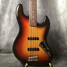 Squier by Fender Jazz Bass Electric Bass Used