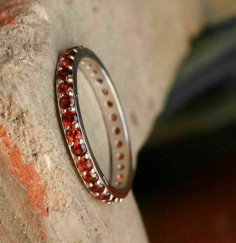 1.20Ct Round Cut Lab Created Red Ruby Full Eternity Ring 14K White Gold Plated - 第 3/5 張圖片