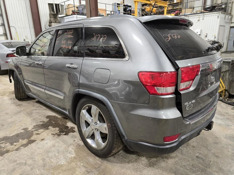 Ordenador de dirección Jeep Grand Cherokee 11-13 E833700 Foto 3 de 4