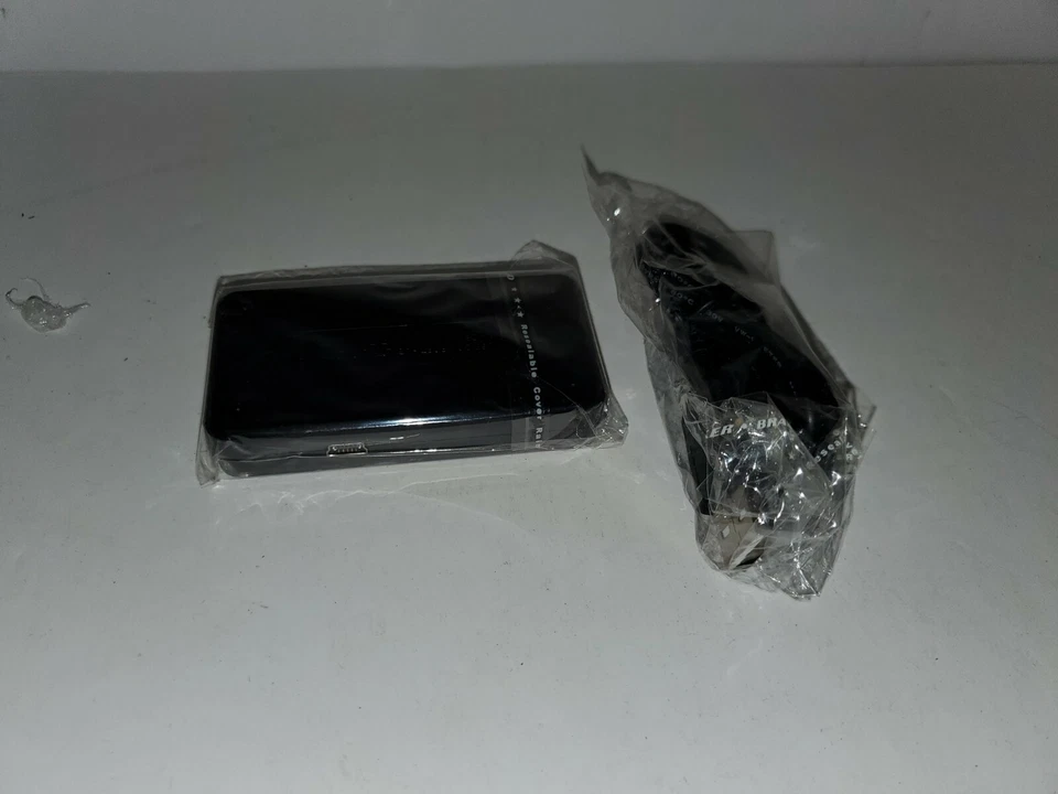 NEW GIOTECK VGA's 4 PORT MINI 2.0 USB HUB FOR PS3 PLAYSTATION 3 WITH CABLE ## - Image 3 of 4