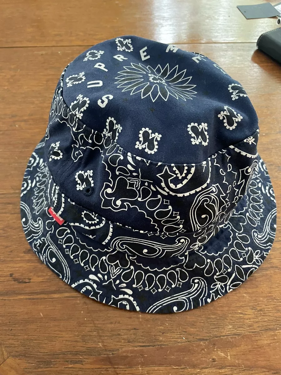 Supreme Bandana Bucket Hat Crusher Navy Blue M/L BNWT