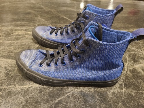 chuck ii blue