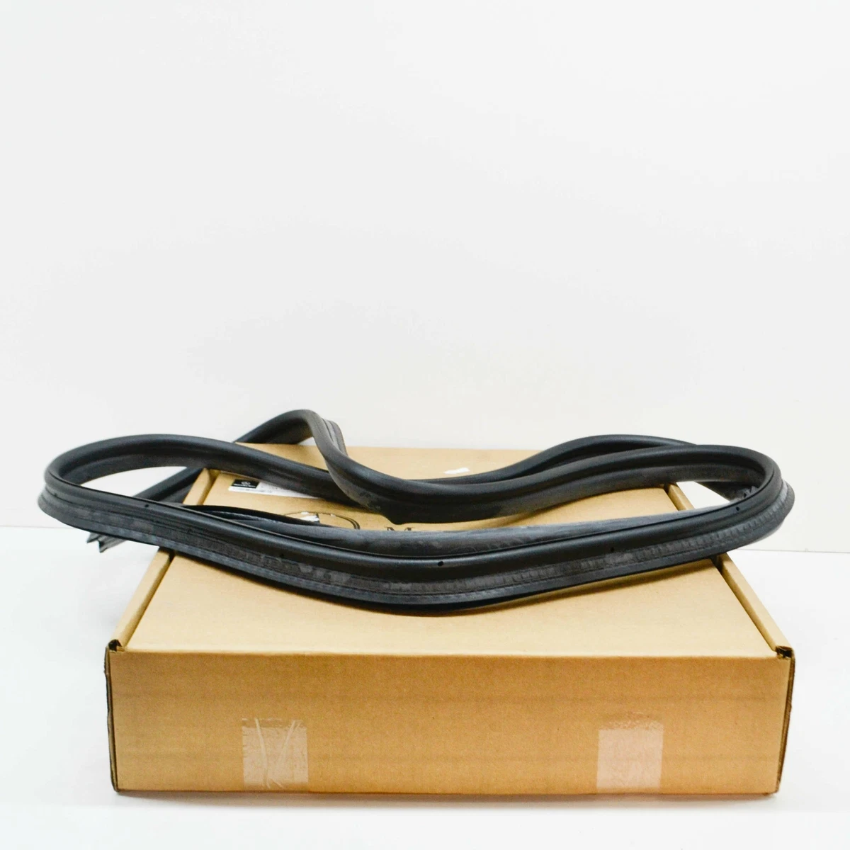 MERCEDES-BENZ ML W164 Rear Panel Door Seal A1647401178 NEW GENUINE  