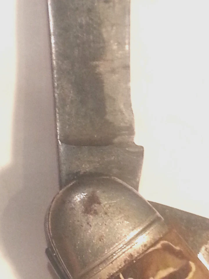 Navaja de Bolsillo Marca Hammer Camuflada con 2 Hojas, Logo Marca Hammer Foto 4 de 4