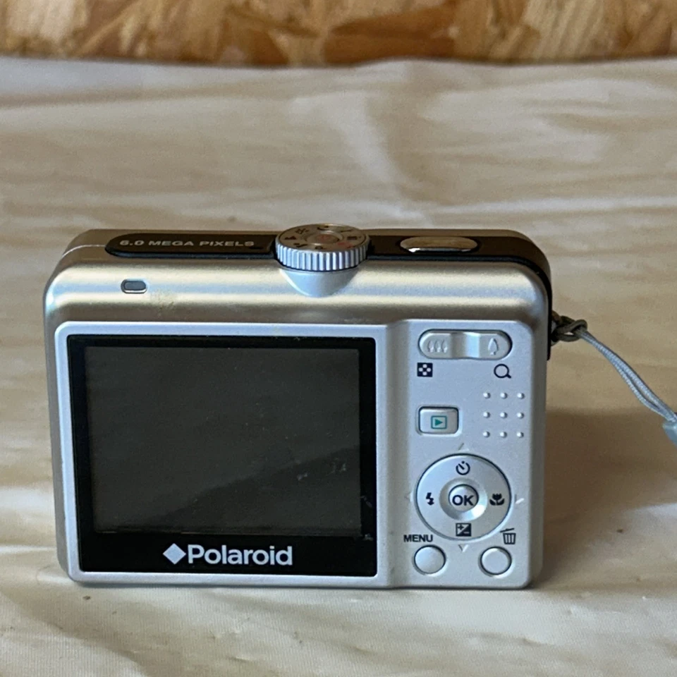 POLAROID i633 6.0 MP Silver DIGITAL CAMERA COMPACT 7k - Image 3 of 4